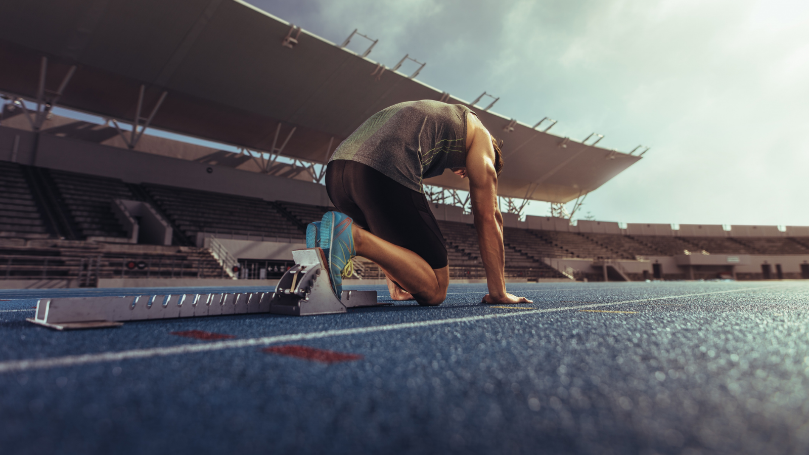 Kinesitherapeuten oefenen hands-on tijdens de postgraduaat opleiding sportkinesitherapie Experts in Sports Rehab