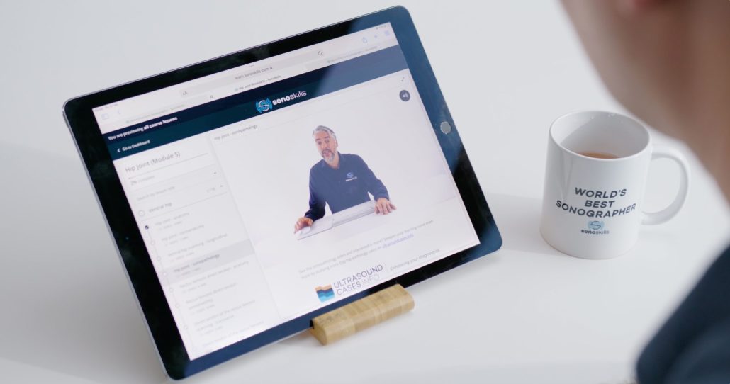 Ontdek waarom blended learning echografie efficiënter maakt. De theorie leer je vooraf online, zodat je tijdens de cursus maximaal kunt focussen op hands-on scannen.
