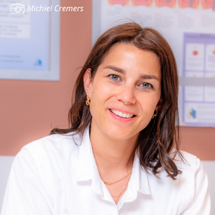 Magali  Surmont );